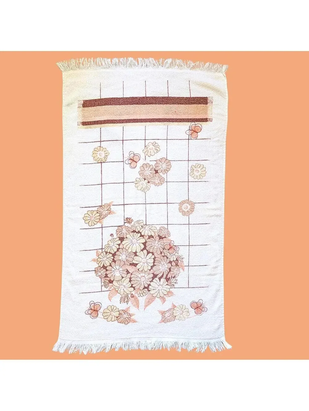 Vintage Bath Towel with Daisies & Butterflies